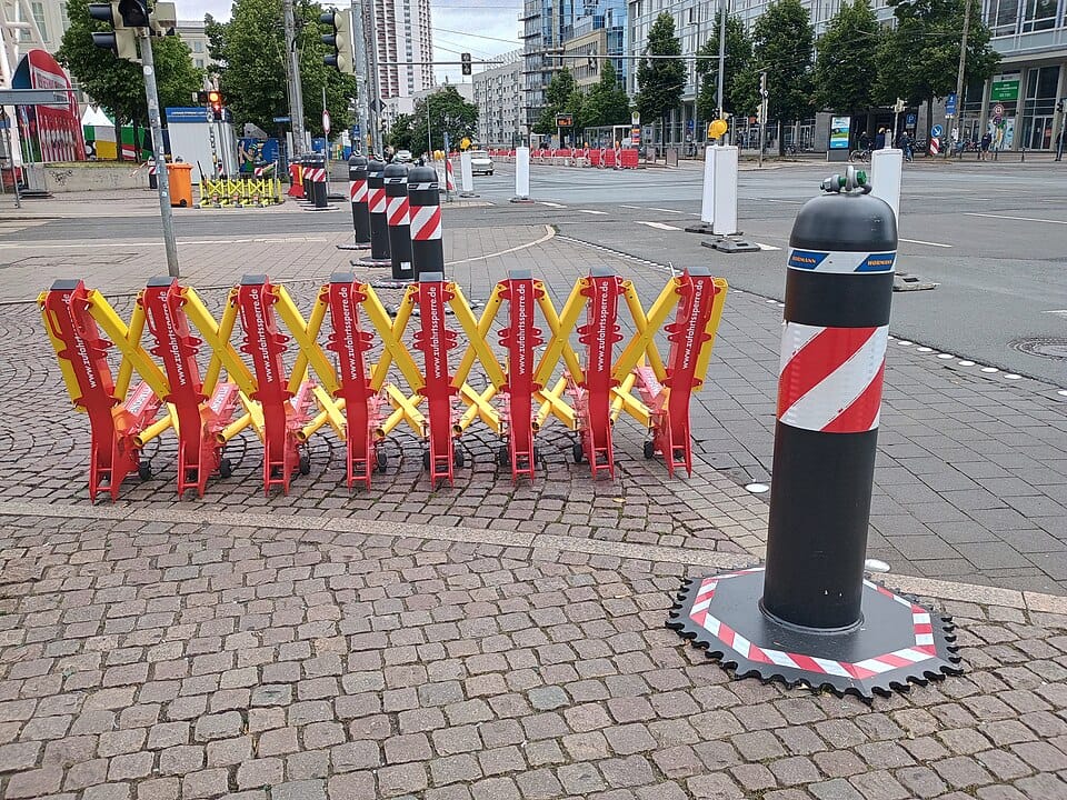 Türen und Zargen erneuern: Typen, Preise und Einbau